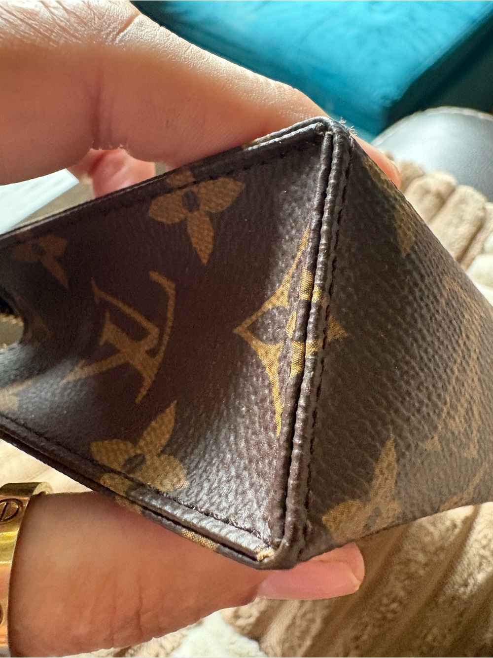 Louis Vuitton Monogram Toiletry 15 - Picture 4 of 15